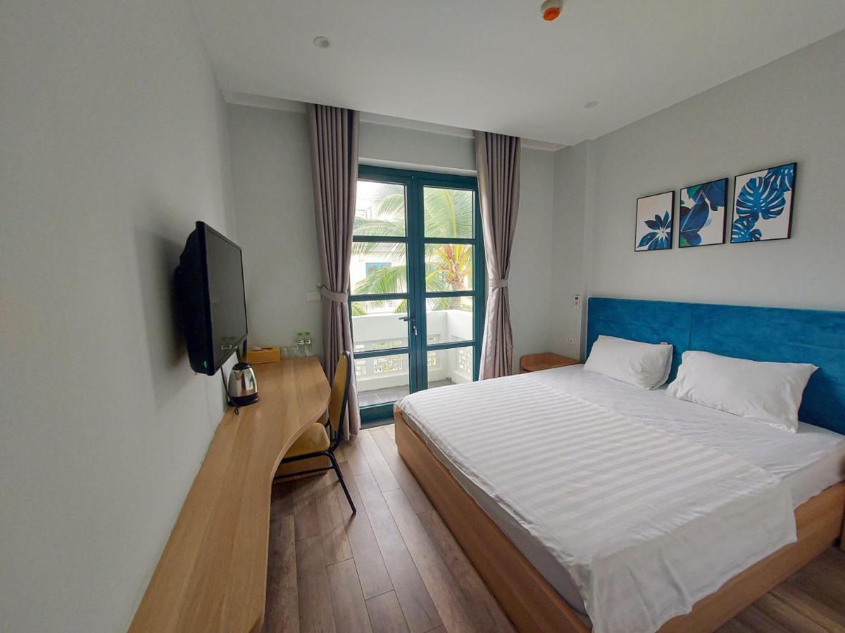 Marina Resort Waterfront Minh Phu Quoc Beach Swimming Pool מראה חיצוני תמונה