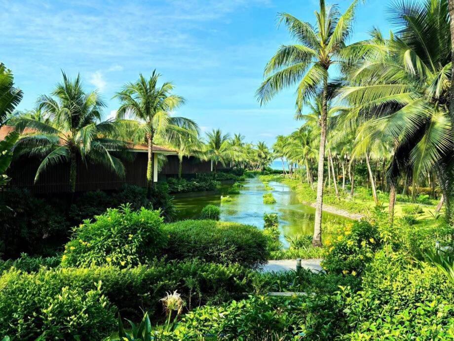 Marina Resort Waterfront Minh Phu Quoc Beach Swimming Pool מראה חיצוני תמונה